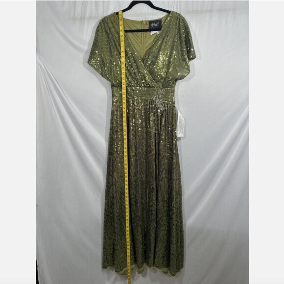 NWT $598 Mac Duggal [ 8 ] Sequined Butterfly Sleeve Wrap Over A Line‎ Gown #Q699 - Picture 7 of 15